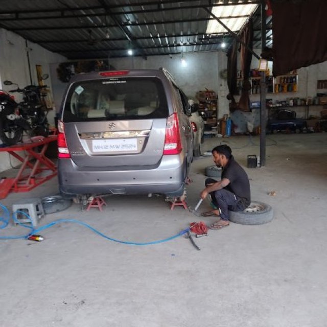 Avni Motors | Because Your Car Deserves the Best. From Inspection to Perfection