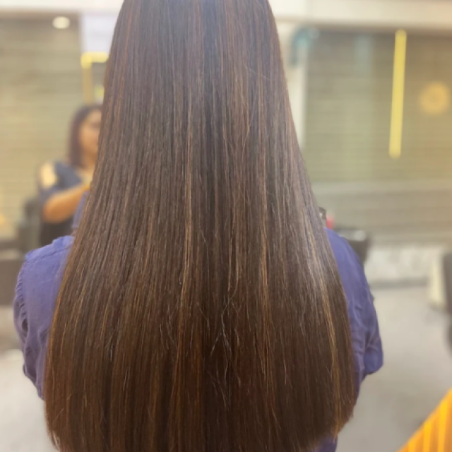 Nazims Salon And Academy